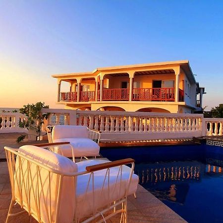 Al Camar Lodge Ndzaouze Esterno foto
