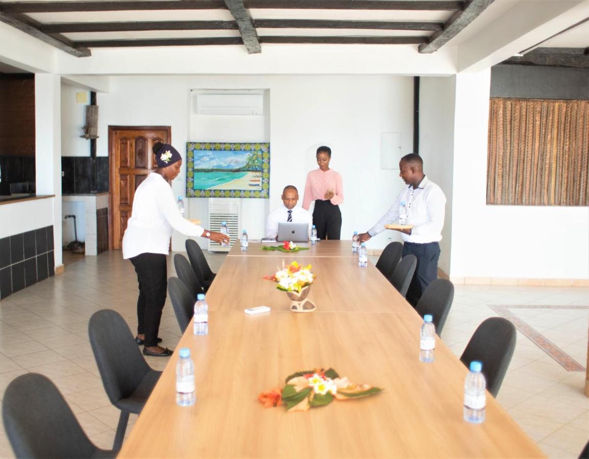Al Camar Lodge Ndzaouze Esterno foto
